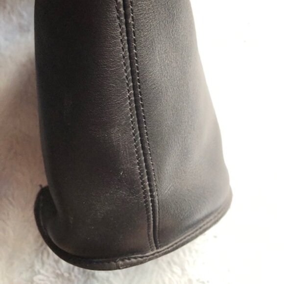 Vintage Coach Maggie 9019 Black Duffle Crossbody Purse - Picture 15 of 15